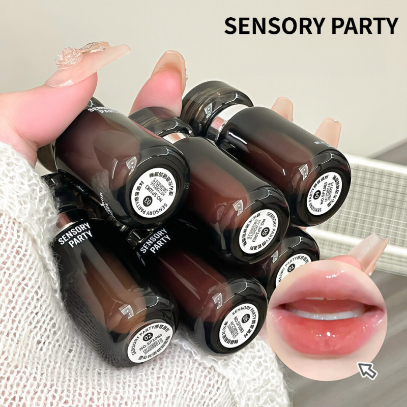 SENSORY PARTY ลิปกลอสให้ความชุ่มชื้น ไม่ซีดจางง่ายเหมาะสำหรับการแต่งหน้าทุกวัน
