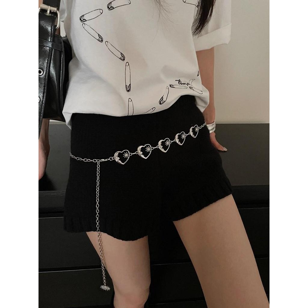 L'nada【พร้อมส่ง】เข็มขัดเงิน ดีไซน์หัวใจรูปพระจันทร์ ดีเทลลายดาวเล็กๆ น้ำหนักเบาใส่สบายไม่ลอก (20083-4-4)