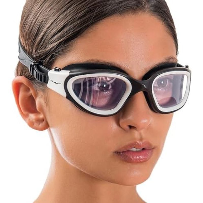 แว่นตาว่ายน้ำ AqtivAqua DX Wide Field View สำหรับผู้ใหญ่ ป้องกันไอน้ำและกันน้ำ