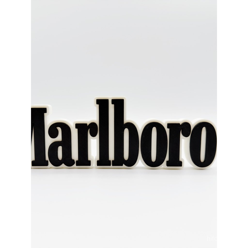 สินค้าใหม่ Marlboro Marlboro โลโก้ขาตั้งป้ายโลโก้การพิมพ์ 3D รุ่นสร้างสรรค์เดสก์ท็อปตกแต่งตกแต่งที่ไ