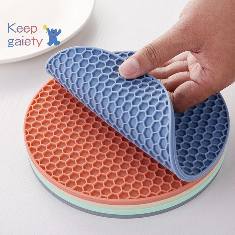 [Kpt-t] 1PC ซิลิโคน Anti Scalding MAT หม้อ Ra ครัวเรือนครัวเคาน์เตอร์ป้องกันทนความร้อน Anti Slip วงกลมซิลิโคน Mat [ใหม่]