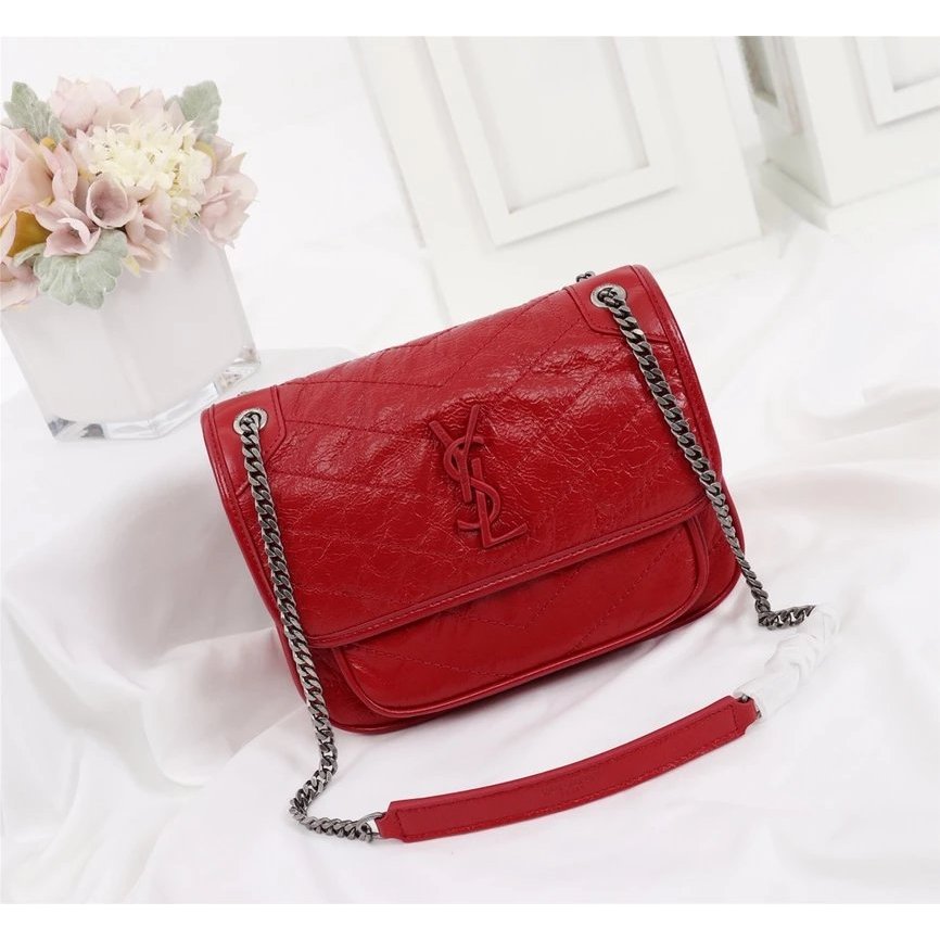 ซับตรงกลางด้านหน้าโซ่อเนกประสงค์ saintlaurent โลโก้ฮาร์ดแวร์คว้าสายคล้องไหล่หนังแท้ Silver to the Op