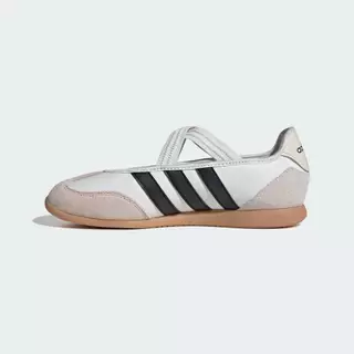 adidas ไลฟ์สไตล์ รองเท้า BARREDA MARY JANE ผู้หญิง สีขาว JQ2127