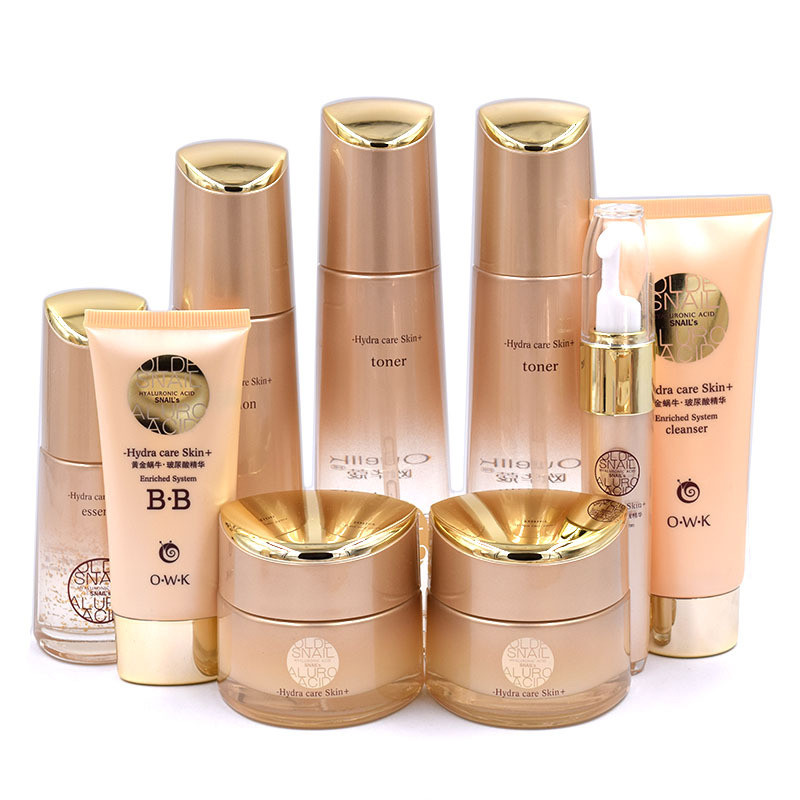 Ovako Golden Snail ผลิตภัณฑ์ดูแลผิวกรดไฮยาลูโรนิกกล่องของขวัญห้าชิ้นน้ํายาทําความสะอาดผิวหน้าโลชั่นเ