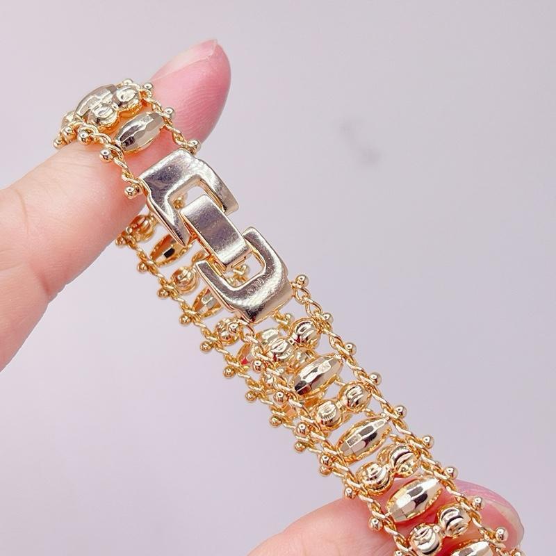 L51 - BEAUTIFUL, SHINY, FASHIONABLE BRACELET