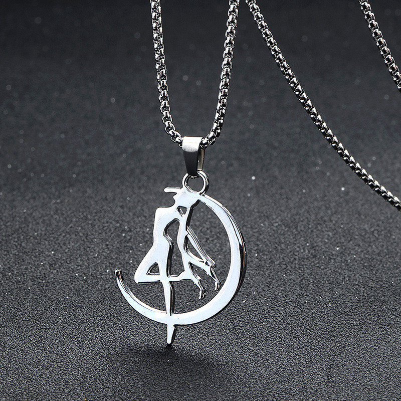 แฟชั่นอะนิเมะ สินค้า เซเลอร์มูนสร้อยคอหญิงหรูหราระดับไฮเอนด์ฮิปฮอปจี้สไตล์เย็นเครื่องประดับ gdf