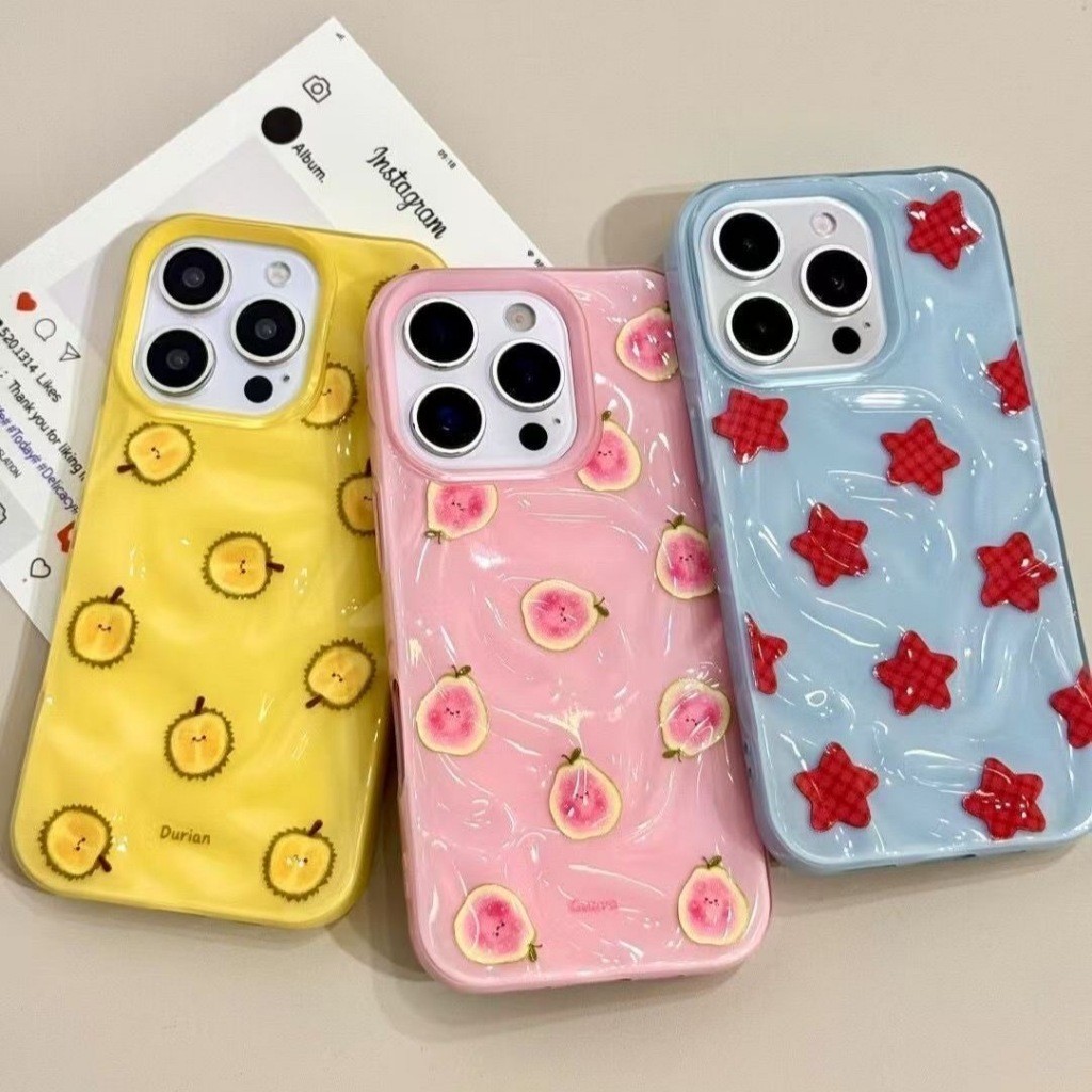 🔥 เคสโทรศัพท์คreativ เคส iPhone 17/16/15 Pro Max/14/13/12/11/XS/8/7 ฟิล์มกshine+ตกแต่งผลไม้ – ใส่ เครื่องโทรัพท์หวาน又ชิค