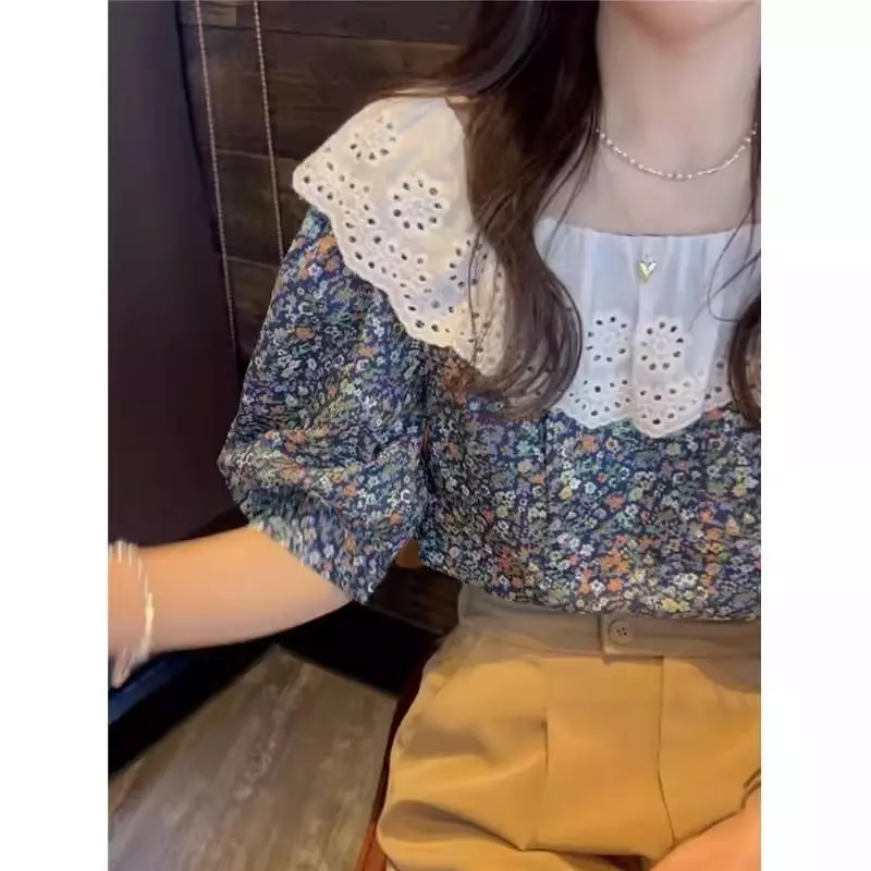 เสื้อเบลาส์แขนสั้นลายดอกเล็ก คอบัวลูกไม้ สไตล์เพรพพี้ รุ่น99223 thumbnail 6