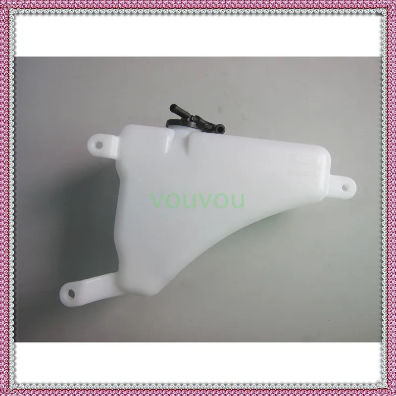 อุปกรณ์ตกแต่งรถยนต์ระบบทําความเย็นหม้อน้ําขยายถังน้ําสําหรับ Toyota Land cruiser Prado RZJ120 GRJ120