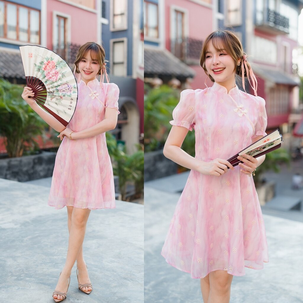 Blushing Bloom Lunar Dress ลายเพ้นส์สีชมพูปักดอกไม้ [Made by Pastel Time]