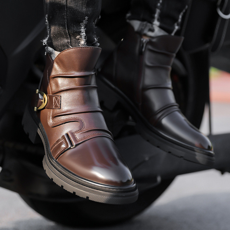 [Liangjiaju] Low Price Motorcycle Boots รองเท้าหนังผู้ชาย British Retro Slip-On Martin Boots Mens St