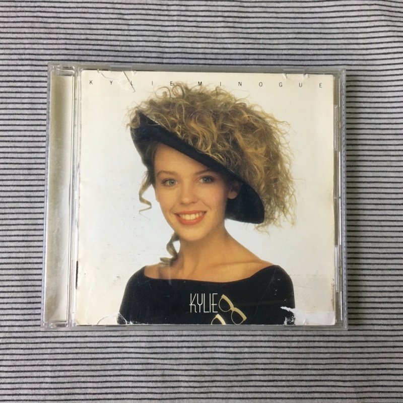 (ไม่มีการปิดผนึก) Kylie Minogue – Kylie CD youzi CD และหน้ากระดาษก็ดี
