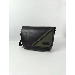 YXIN BagShop กระเป๋าผ้าใบ คาดอกกันน้ำ สายเข็มขัดนิรภัย+ตัวเลื่อนแบบงาบ *พร้อมส่ง*