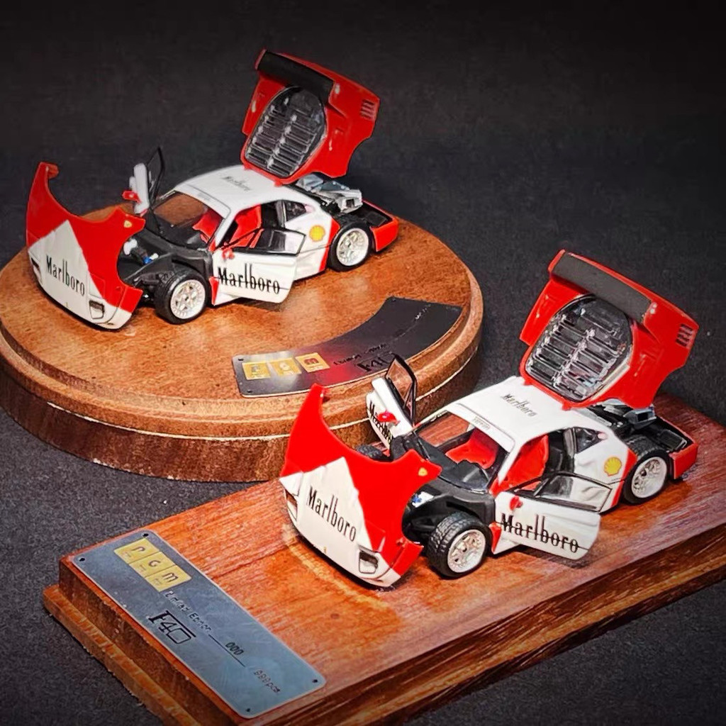 พร้อมสต็อก PGM 1: 64 Ferrari Ferrari F40 Marlboro Horse Leap โมเดลซุปเปอร์คาร์ประตูเต็มรูปแบบ