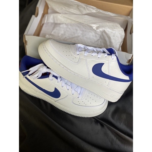 Hype sneakersพร้อมส่ง airforce 1 gs white & navyจัดส่งในวันเดียวกัน