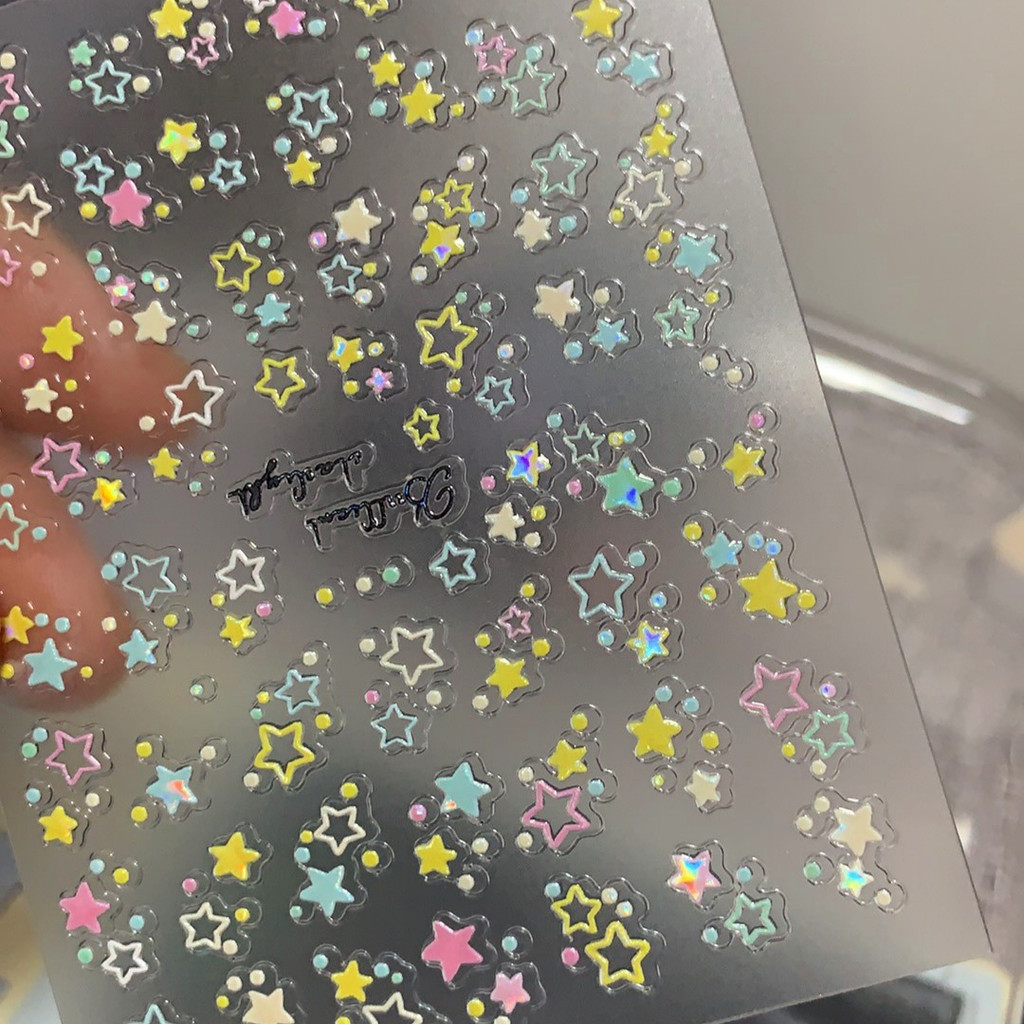 สติ๊กเกอร์เล็บดาวสีสันสดใส Mini Nail Art สติ๊กเกอร์ตกแต่ง DIY สติ๊กเกอร์ติดเล็บแบบมีกาวในตัว ราคา ถูกที่สุด ดีลบีเคเค แกลเลอรีภาพที่ 5