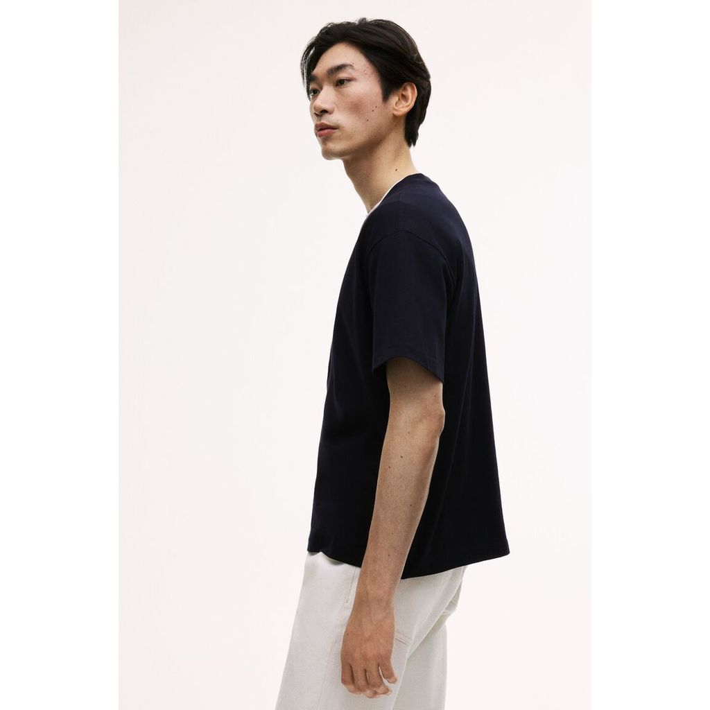 H&M(เอชแอนด์เอ็ม) เสื้อยืดทรงหลวม Men Loose Fit T-shirt 1309319_2