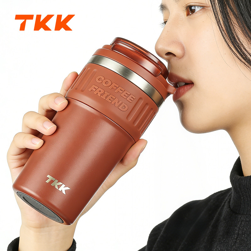 TKK กระติกน้ำ เก็บความเย็น ความร้อน ขนาด 630ml ชั้นในเคลือบเซรามิก สำหรับใส่กาแฟ ปากกว้าง ล้างง่าย