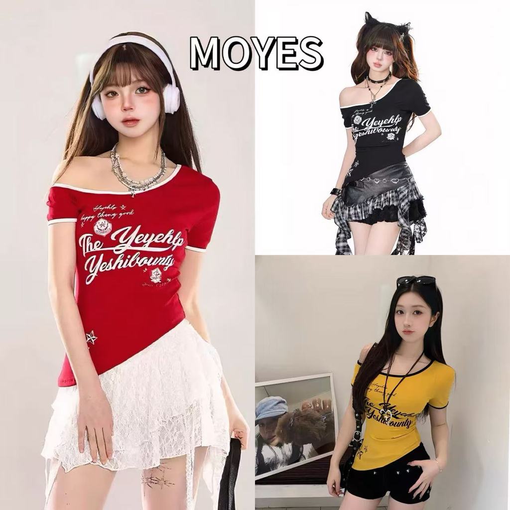 MOYES🔥พร้อมส่ง💗เสื้อยืดแขนสั้นทรงเข้ารูปสำหรับฤดูร้อนรุ่นใหม่ พิมพ์ลายสไตล์อเมริกัน ดีไซน์เปิดไหล่