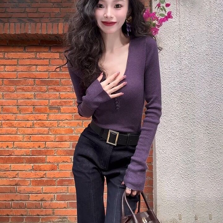 เสื้อโค้ทแขนยาวสีม่วงลายถักแบบคอวี สไตล์คลาสสิก พร้อมดีไซน์ที่พอดีตัว เหมาะสำหรับฤดูหนาว ราคา ถูกที่สุด ดีลบีเคเค