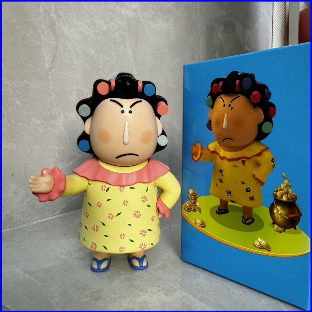 G2P Crayon Shin-chan Bochan คอสเพลย์ Landlady Action Figure เครื่องประดับเดสก์ท็อป P2G