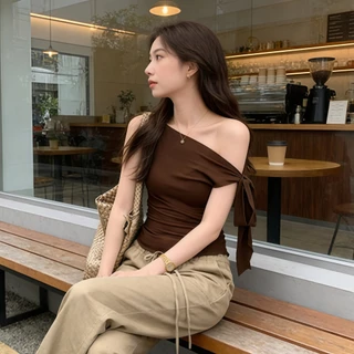 JJ Shop​💜พร้อมส่ง เสื้อแขนกุดแฟชั่นผู้หญิง สีพื้น ไหล่เฉียง เข้ารูป สไตล์ลำลอง เซ็กซี่ ใส่สบาย ผ้า-FY5179