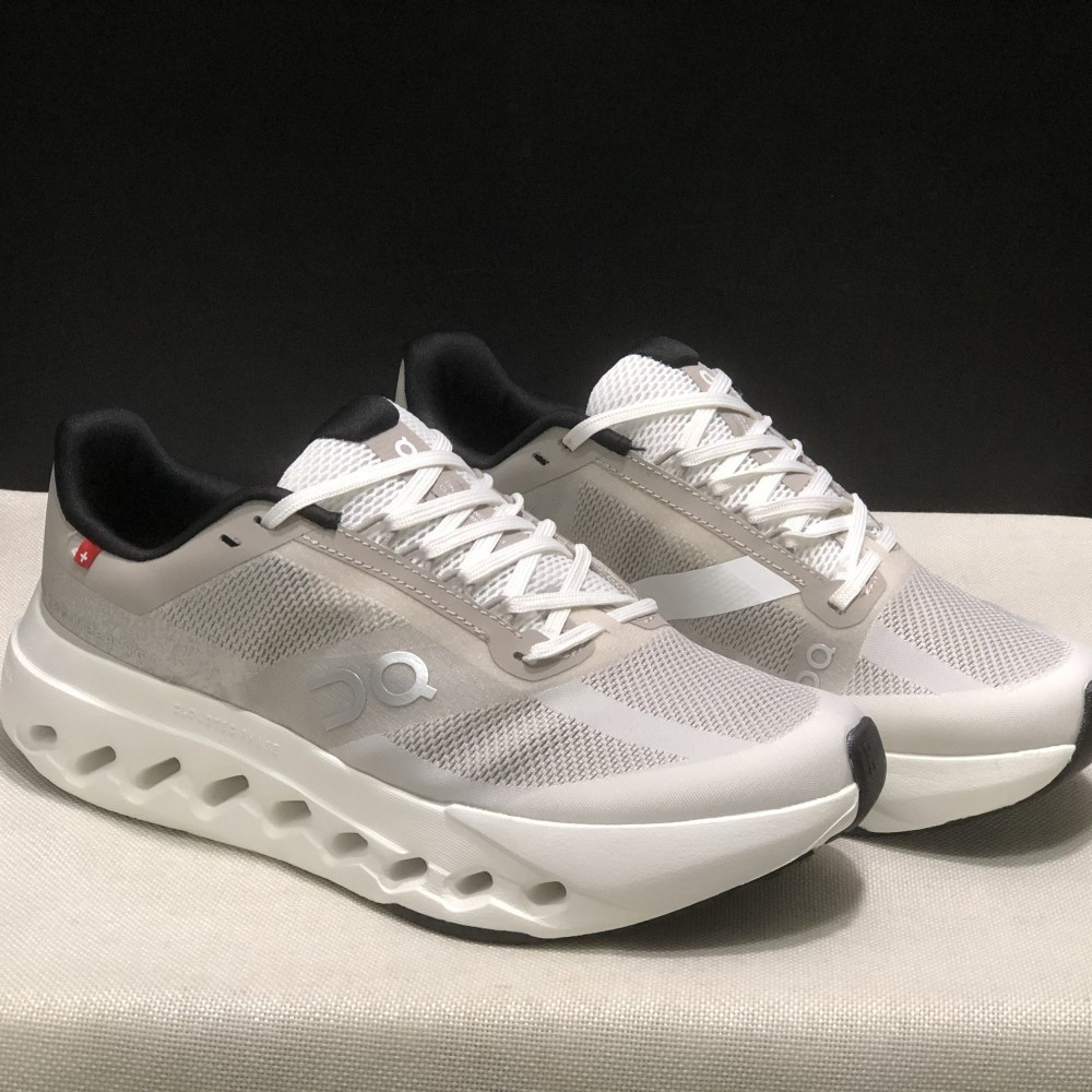 On Running On Cloud Cloudsurfer Next Running Shoes สําหรับผู้ชายและผู้หญิง Unisex Couple สบาย คุชชั่