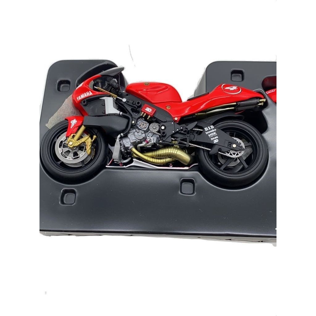 MINICHAMPS Toy Car Yamaha YZR 500 2000 Direct from Japan Secondhand