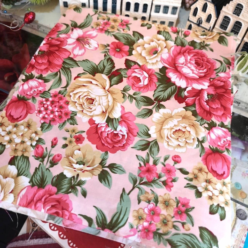 ตัวอย่างผ้า ลาย ดอกไม้ ชิ้นเล็กจิ๋ว ขนาด 20cm x 25cm ผ้าคอตตอน ผ้า เนื้อดี พิมพ์ลาย มีให้เลือกหลายสี (สินค้าพร้อมส่ง)