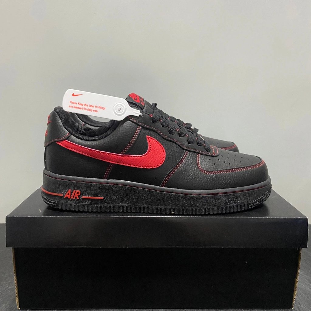 Air Force 1 ผู้ชายผู้หญิงรองเท้าผ้าใบลําลองคู่สไตล์ All-Match รองเท้าอินเทรนด์หมายเลข HQ2037 005