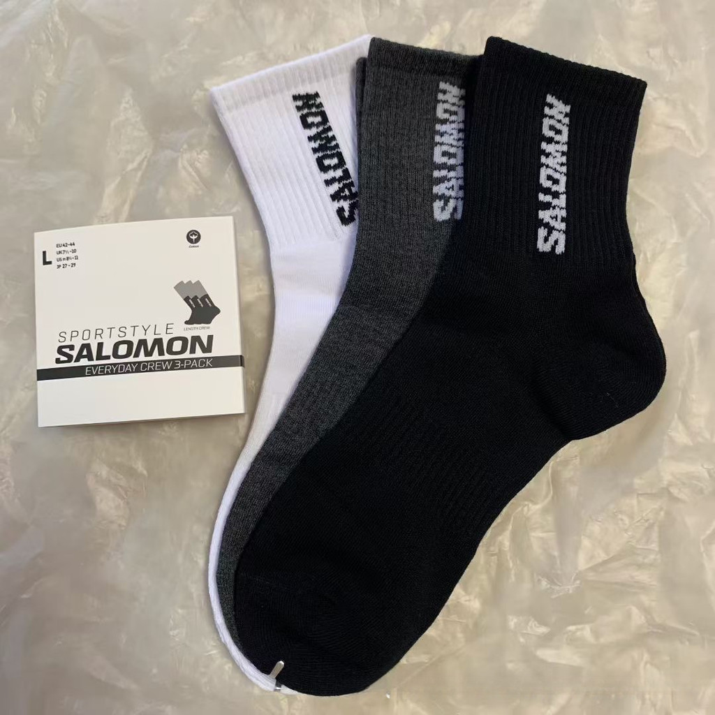 ถุงเท้า Salomon สีดำ สีขาว และสีเทา สำหรับกีฬาและกิจกรรมกลางแจ้ง สวมใส่ง่าย ดูดซับเหงื่อ