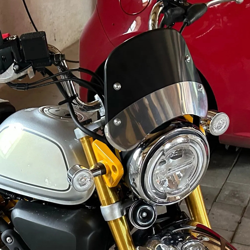 ไฟหน้ารถจักรยานยนต์กระจกบังลมสําหรับ KAWASAKI W650 W400 Eliminator 400 400LX 250LX CS250 VZ750 ZRX2 