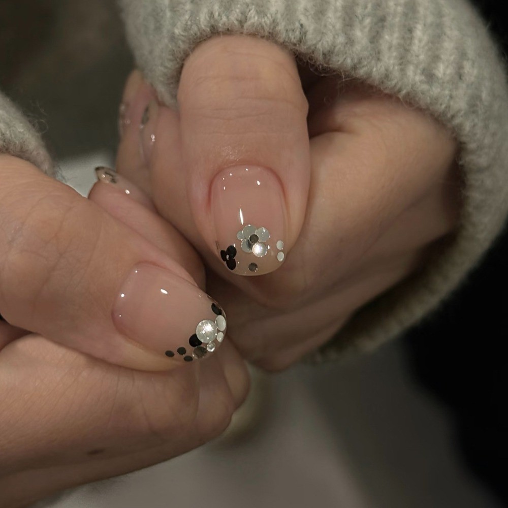 HOTOTO Polka Dot Glitter Nail Art Decoration, Minimalist 12-Grid Glitter Nail Accessories, Creative DIY สีสันตกแต่งเล็บร้านทําเล็บ - รูปที่ 5