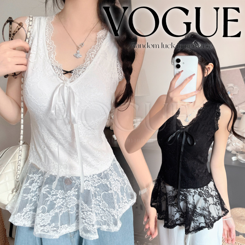 Vogue🌟พร้อมส่ง🌟  เสื้อลูกไม้แขนกุด เสริมฟองน้ำสีพื้น ยืดพอดีตัว สีน่ารักมาก (FY10173)