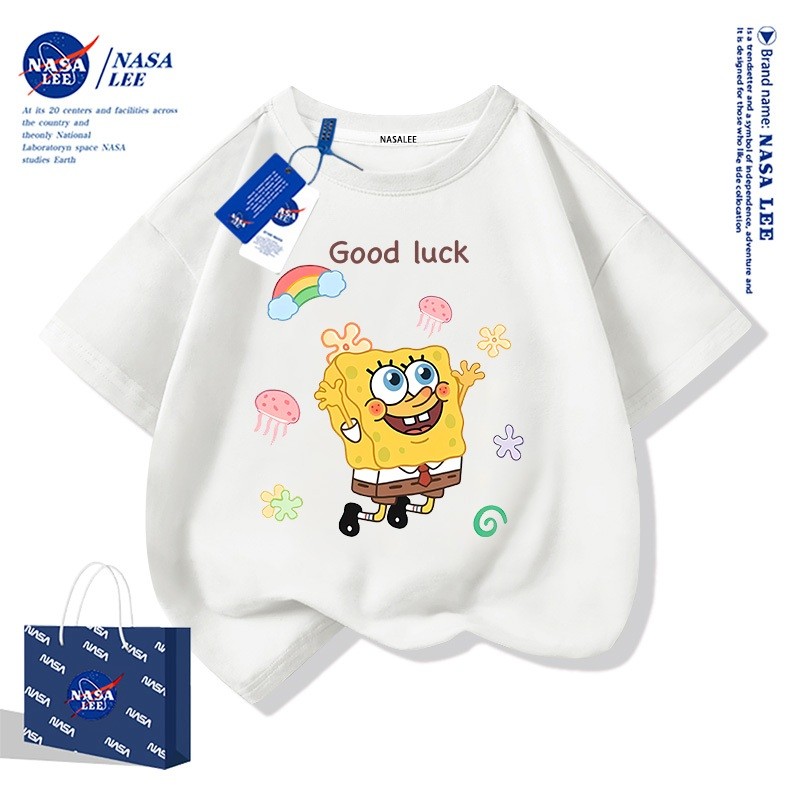 【จัดส่งไทย】KIKI【ของพร้อมส่ง×จัดส่งใน 2 วัน】เสื้อยืดเด็ก NASA สีดำ ผ้าฝ้ายเกรดพรีเมียม ลายสพันจ์บ็อบ (SpongeBob) แบบหลวมๆ