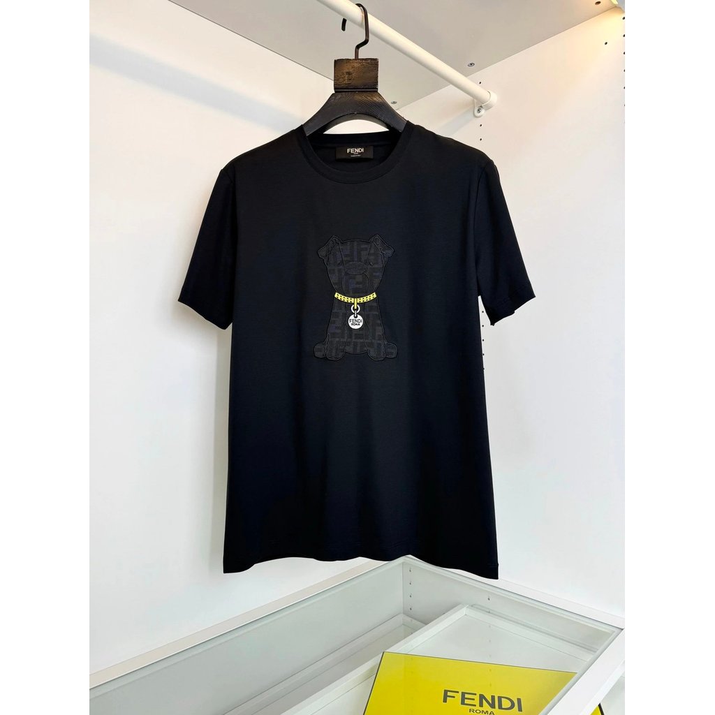 F *** DI Fin * DI 2026 ฤดูใบไม้ผลิฤดูร้อนผู้ชายรอบคอแขนสั้นเสื้อยืด Childlike ที่กําหนดเองคลาสสิก FF