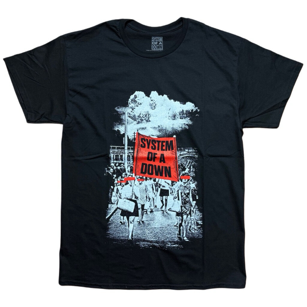เสื้อวง SYSTEM OF A DOWN UNISEX T-SHIRT : BANNER MARCHES (BLACK) ลิขสิทธิ์แท้ UK