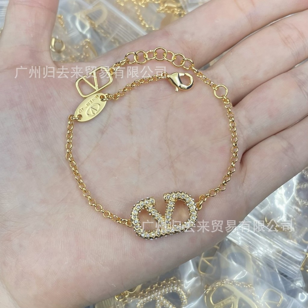 1: 1 Original Label AAA + VT Letter V Full Diamond Gold สีชุดสร้อยคอหญิง Niche Diamond Clavicle Chai