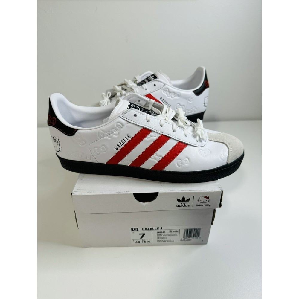 รองเท้า originals gazelle hello kitty Limited Edition GS IH9953