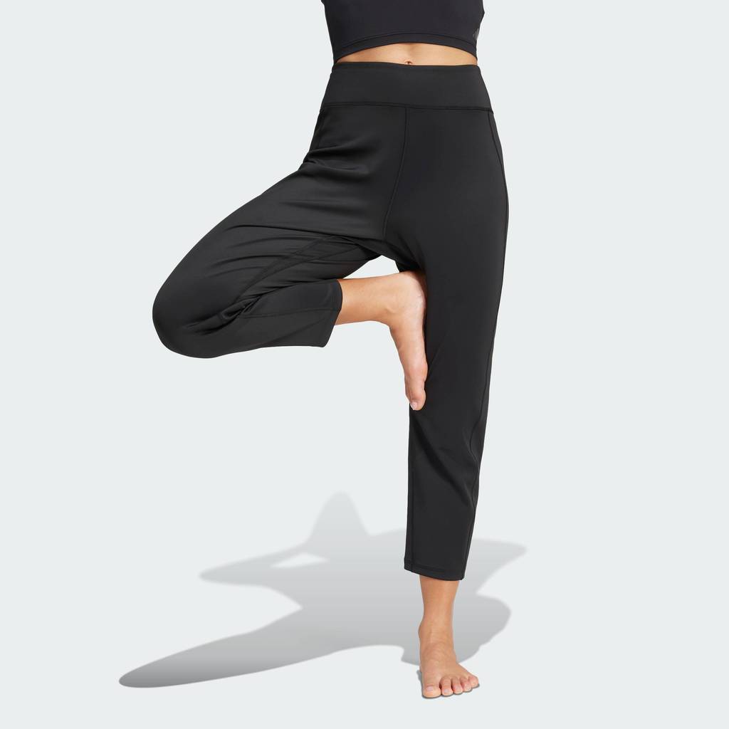 adidas Gym & Training กางเกงขายาว All Me Yoga Essentials ผู้หญิง สีดำ JL9361