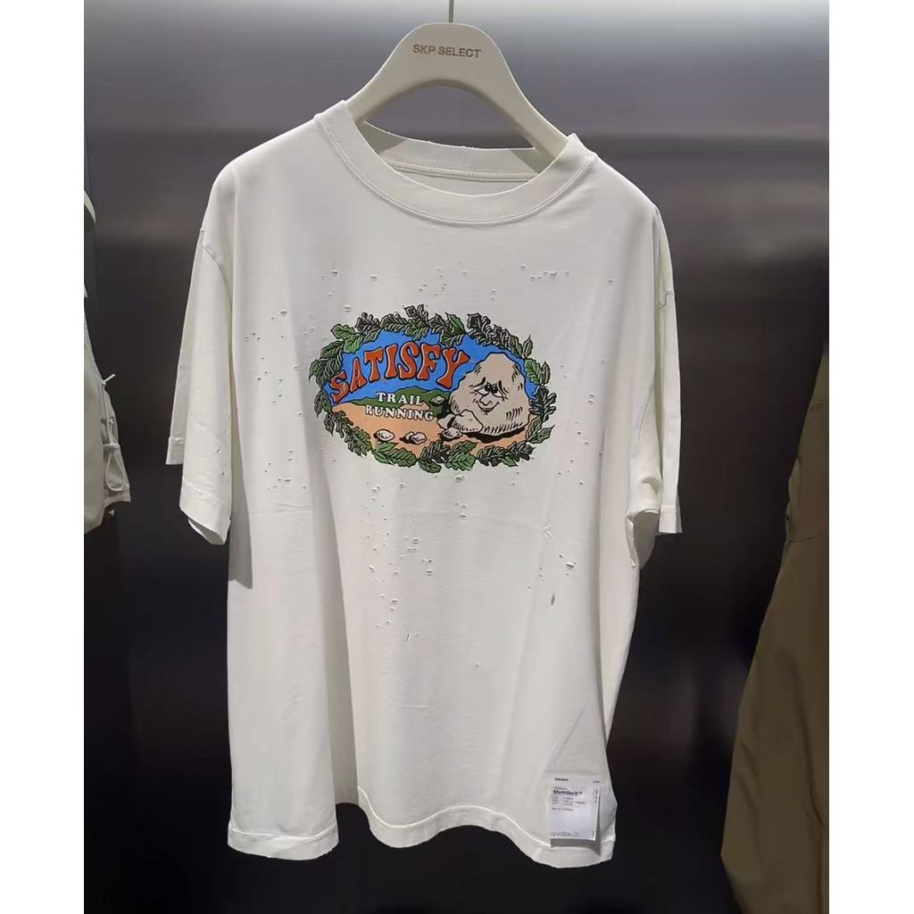 Satisfy running เสื้อยืดลายดอกไม้