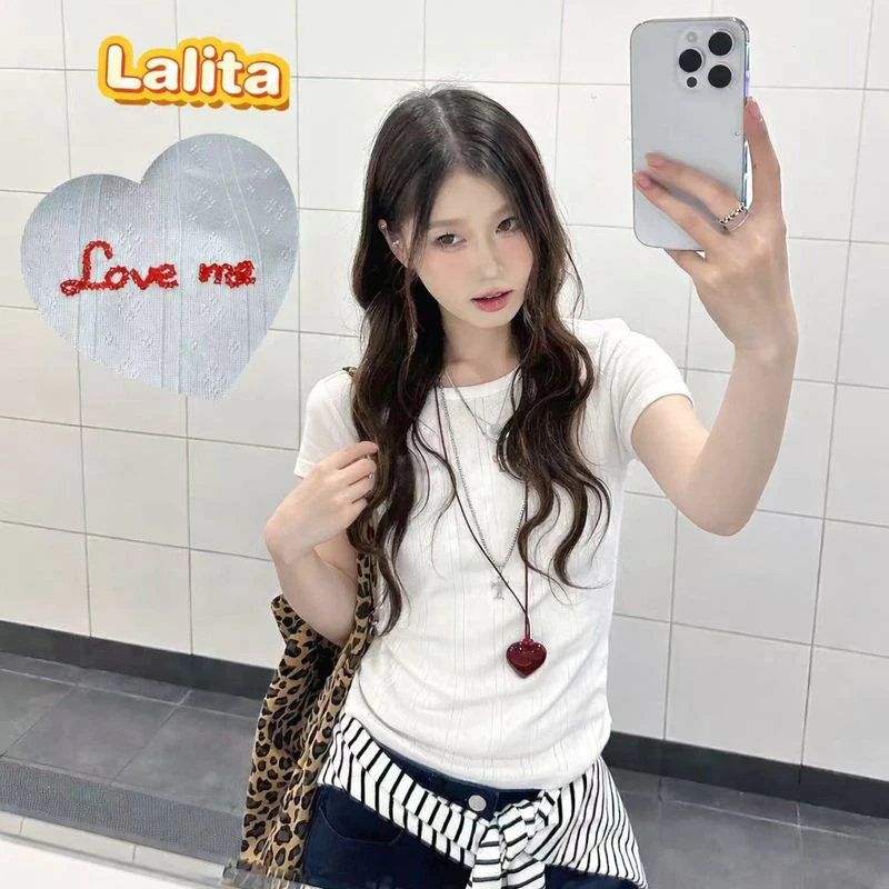 ส่งไวจากไทย เสื้อยืดแขนสั้น ปักตัวอักษร ดีไซน์มินิมอล แมตช์ง่าย Lalita