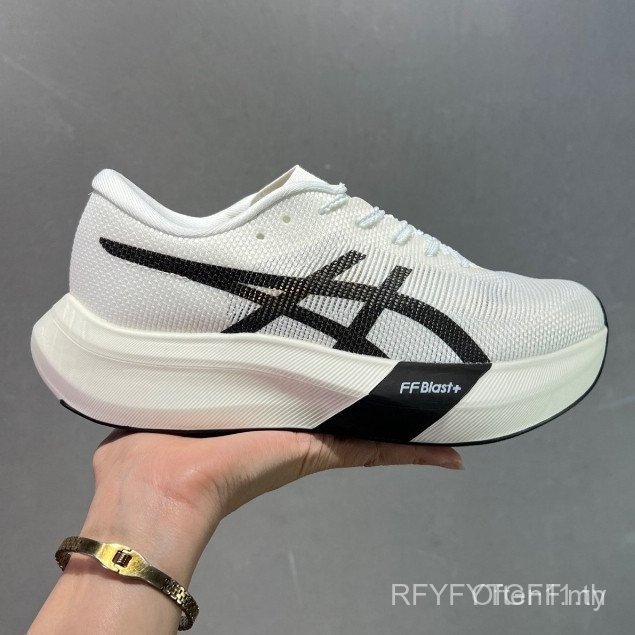 รองเท้า Asics Meta Speed Sky น้ำหนักเบาทึ้ง อากาศถ่ายเทสะดวก สวมใส่ได้ทั้งชายและหญิง