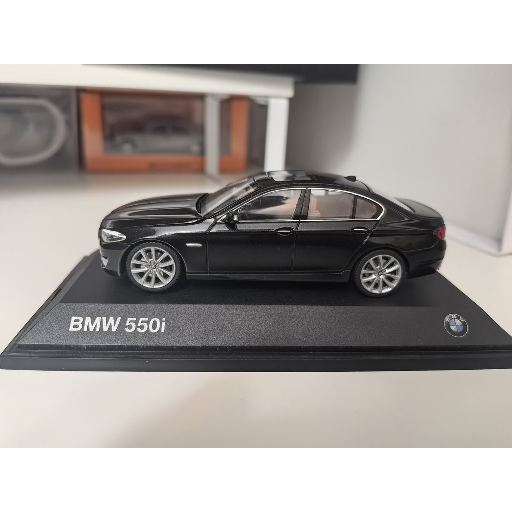 Schoco schuco BMW F10 5 Series Car Model 1: 43 Material: Alloy Rare Black Brown สีแดงภายในสี: Good C