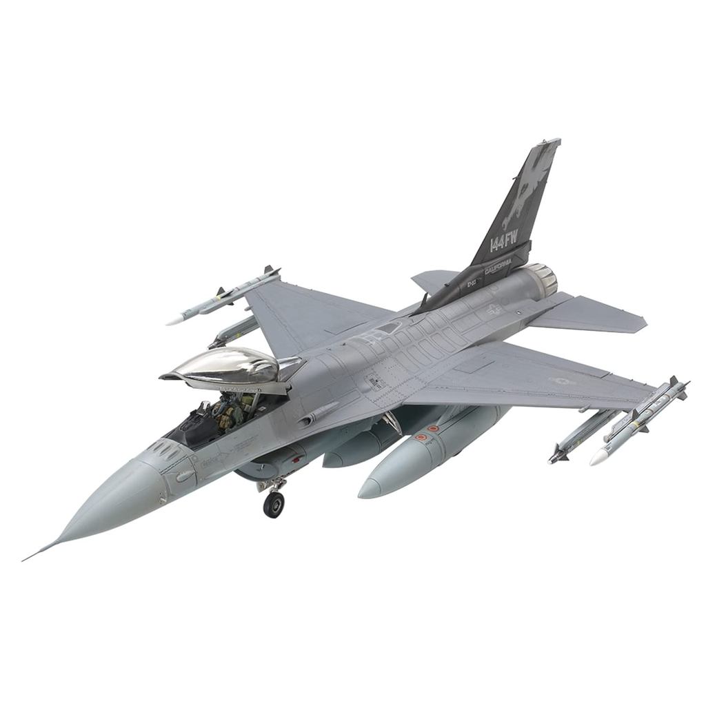 TAMIYA 148 Masterpiece Series No101 US Air Force Lockheed Martin F-16C Block 2532 Fighting Falcon