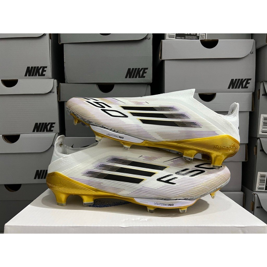 รองเท้าฟุตบอล adidas F50 PRO และ Predator 24 Elite TF สำหรับผู้ชายและผู้หญิง เหมาะสำหรับสนามหญ้าเทีย