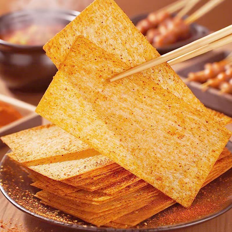 笑辣辣印度飞饼辣条大辣片解馋小零食童年儿时食品10包*10g装食品1.24Spicy Indian Fly Pancakes Spicy Strips Big Spicy Chips Crav Sna