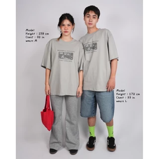Strayandcool เสื้อยืดโอเวอร์ไซส์ "Full memories start with cats" Oversized T-shirt