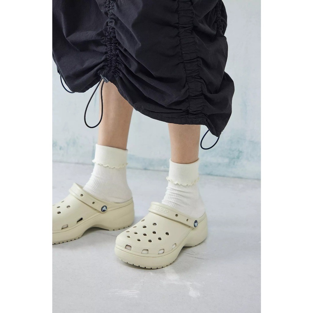 ⭐️พร้อมส่ง ของแท้⭐️ รองเท้าแตะ CROCS Platform Clog Women 206750-2Y2