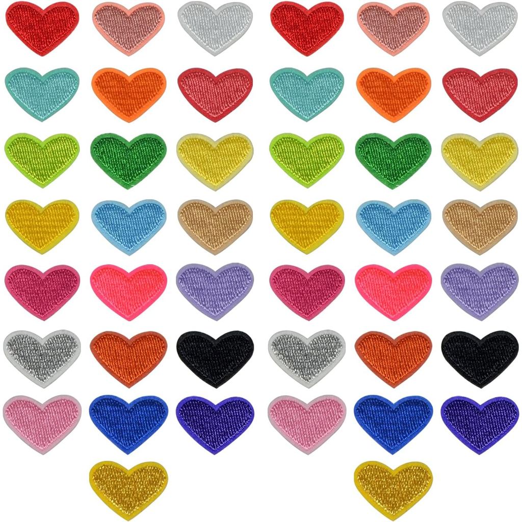 Iron-On Heart Patch 44 ชิ้น สีสันสดใส - เพิ่มความสวยงามให้เสื้อผ้า หมวก กางเกงยีนส์ และกระเป๋าเป้สะพ